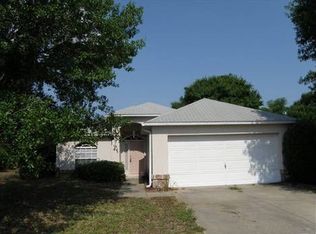 1229 E Lakeview Ave, Eustis, FL 32726