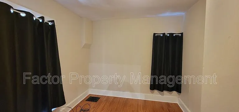 103 Lincoln St — Photo 12