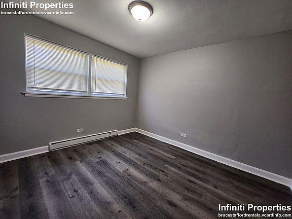 3rd image of 2113 119th St Unit 6