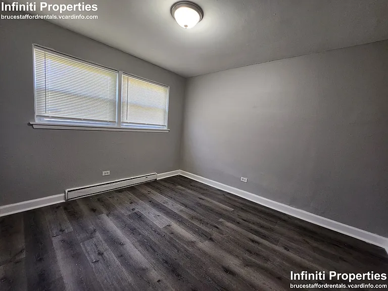 2113 119th St #6 — Photo 3