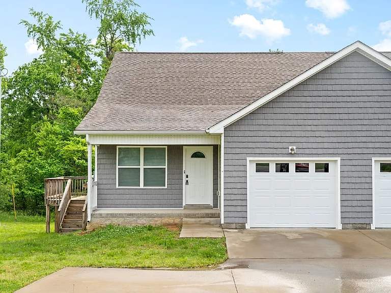 1709 Evans Rd #A — Photo 2