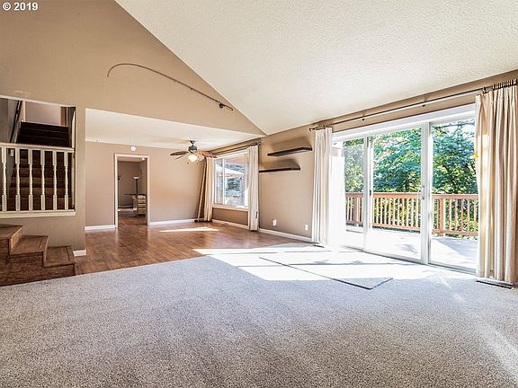 5th image of 12402 NE 12th Ct