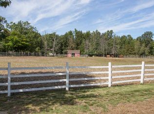 32 Twin Fawn Run, Chester, NH 03036