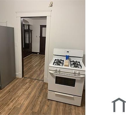 3rd image of 2950 E 67th St