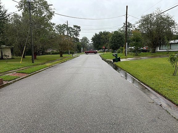 4th image of 6920 Arques Rd