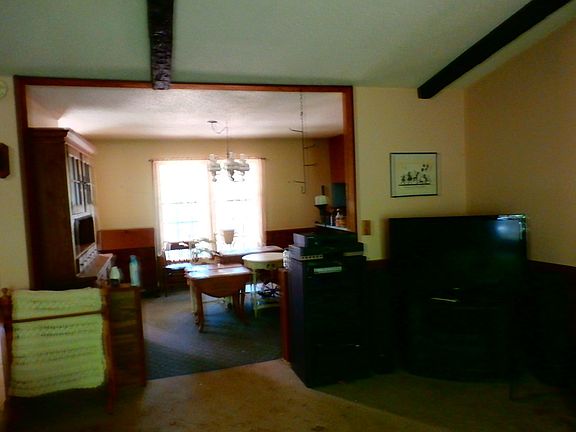 4th image of 77 Buckeye Ln