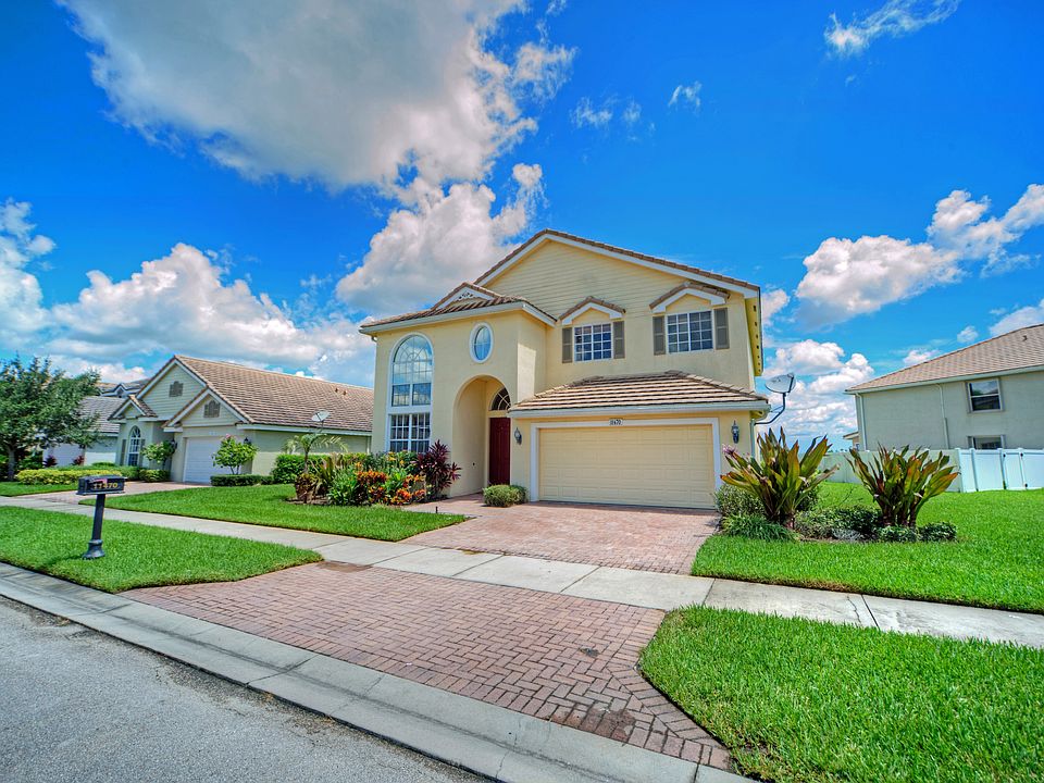 1st image of 11470 SW Glengarry Ct