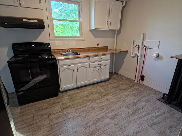 805 Front St #RIGHT - 1ST FL — Photo 7