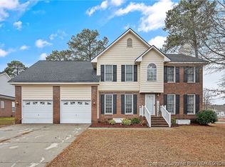 1502 Deanscroft Pl, Fayetteville, NC 28314
