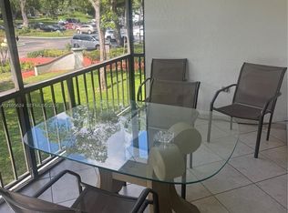 3740 Inverrary Dr APT 2Q, Lauderhill, FL 33319