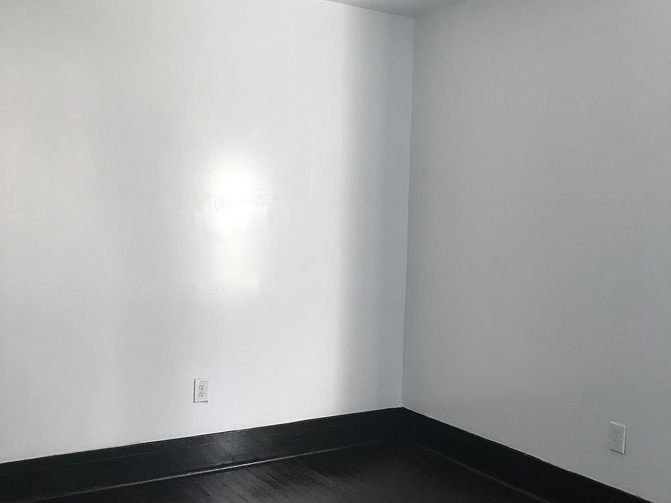1st image of 496 E Utica St #1