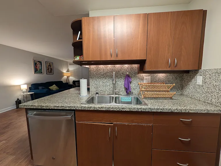 1265 N Crescent Heights Blvd #1 — Photo 4