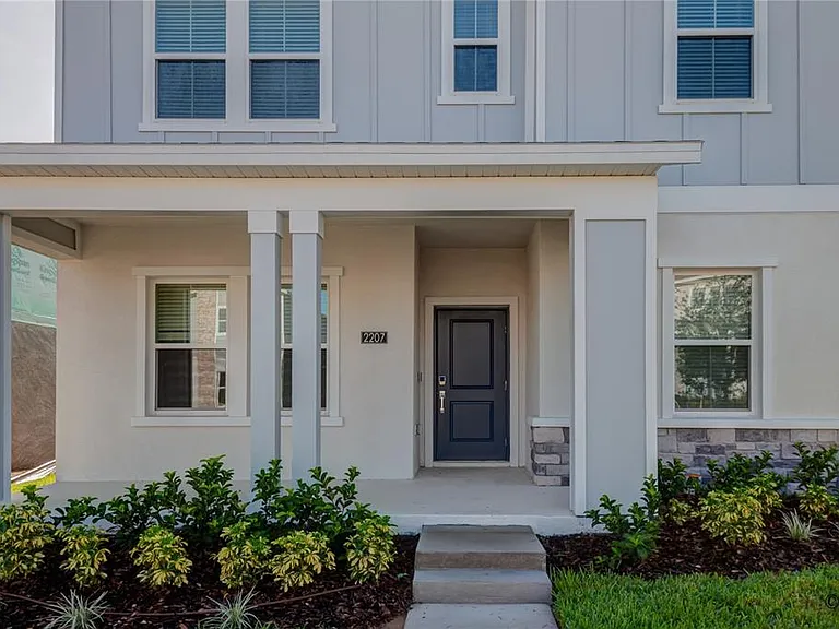 2207 Sweet Honey Ln — Photo 2