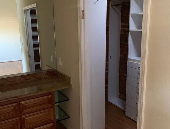2nd image of 248 E Washington Blvd APT 6