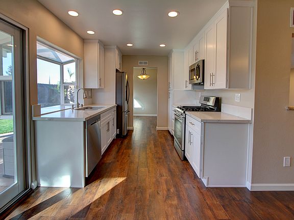 5th image of 846 Ladysmith Dr