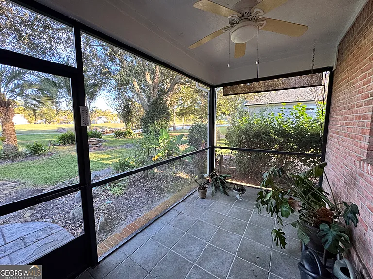 535 Cardinal Cir E — Photo 30