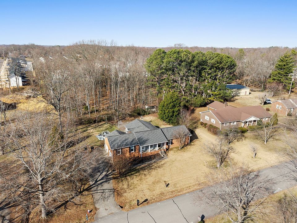 1st image of 127 Sam Davis Dr