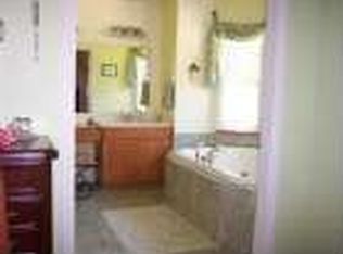 237 Foxwood Dr, Rocky Point, NC 28457