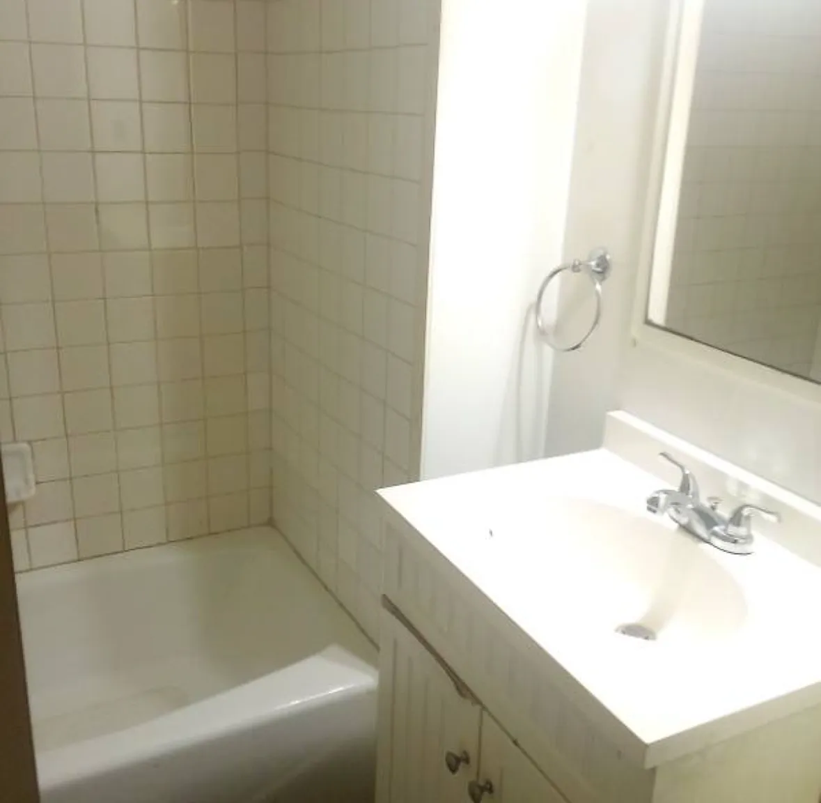 106 N Lehigh Ave — Photo 1