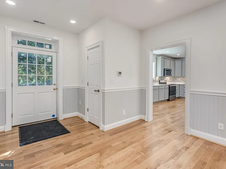 18 Huntingdon Ln — Photo 5