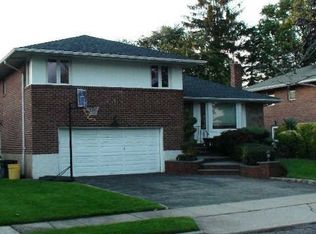 20 Deborah Rd, Syosset, NY 11791