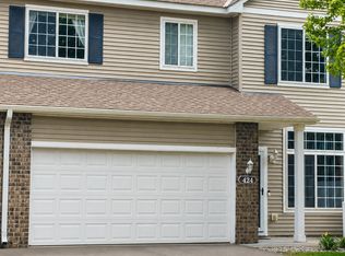 424 Frederick Cir #606, Hastings, MN 55033