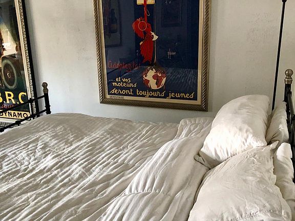 Living/Bedroom