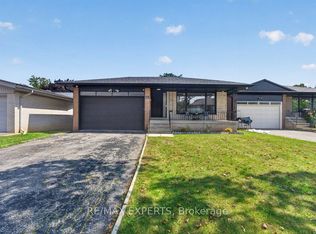 23 Collingdale Rd, Toronto, ON M9V 3R2