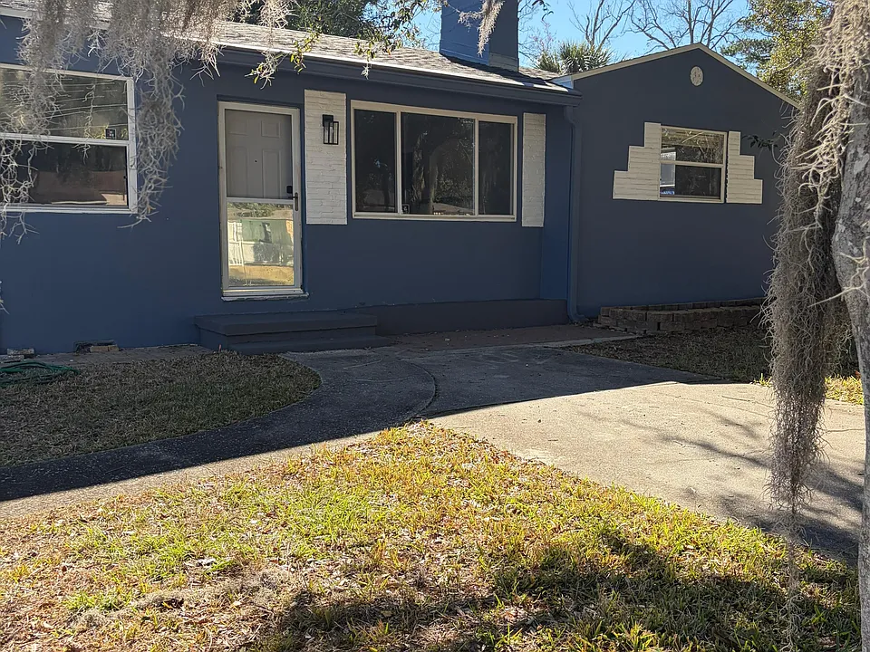 4664 Blount Ave