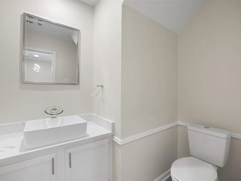 2668 Bering Dr #2668 — Photo 14