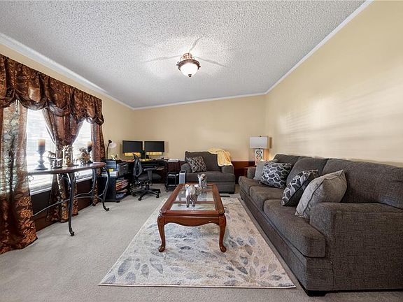 3rd image of 191 Lee Road 2012