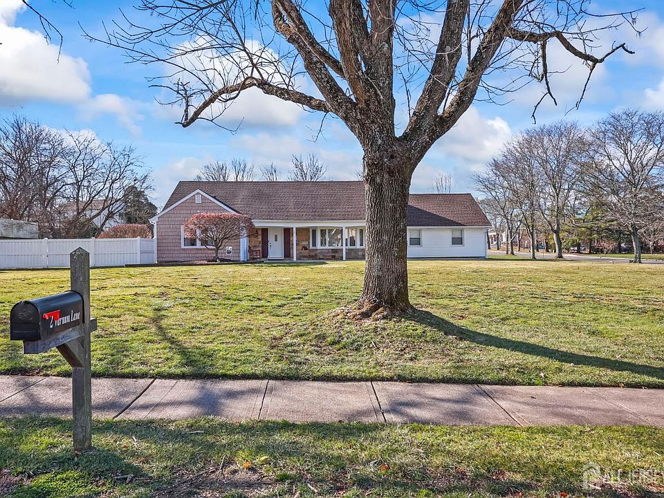 1st image of 2 Varnum Ln