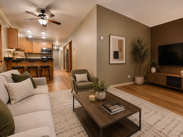 435 W 37th St #2F — Photo 1