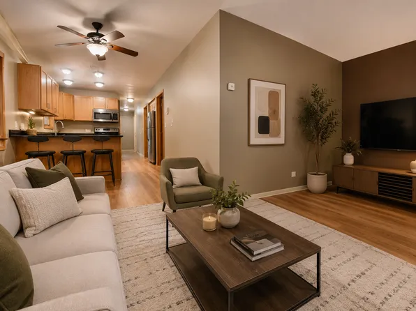 435 W 37th St #2F, Chicago, IL 60609