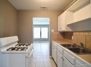 611 Ellor Dr #611, San Antonio, TX 78228