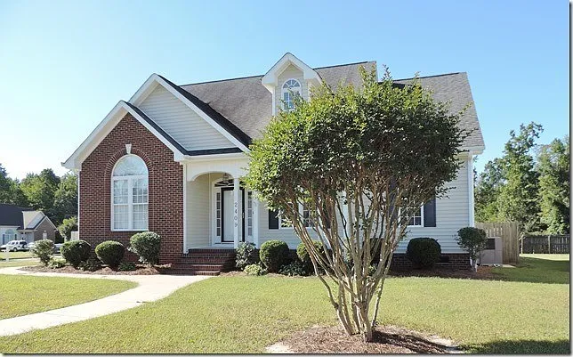 2409 Chelsea Drive — Photo 1