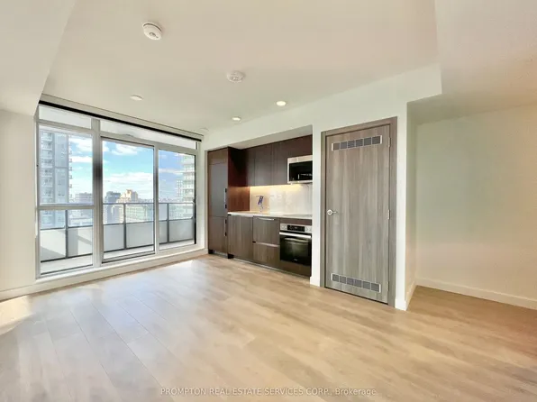 38 Widmer St, Toronto, ON