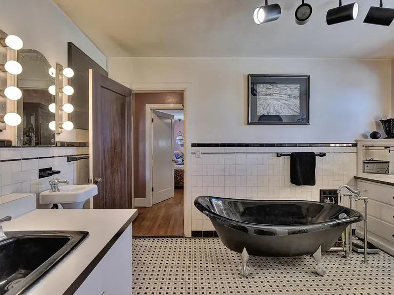 20861 Almaden Rd #20861 — Photo 14