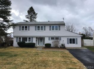 29 Orchard Dr, Old Bridge, NJ 08857
