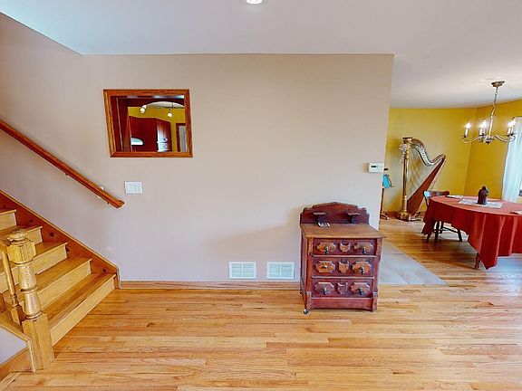 4th image of 122 N Garfield Ave