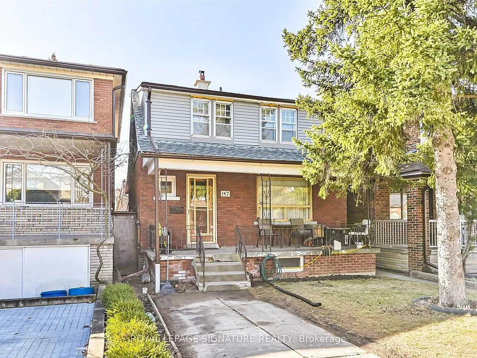 147 Gloucester Grv #LOWER