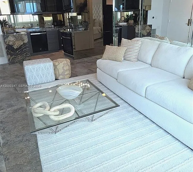 300 S Pointe Dr #908 — Photo 4