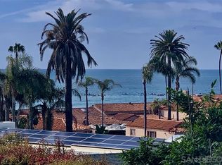 7964 Roseland Dr, La Jolla, CA 92037