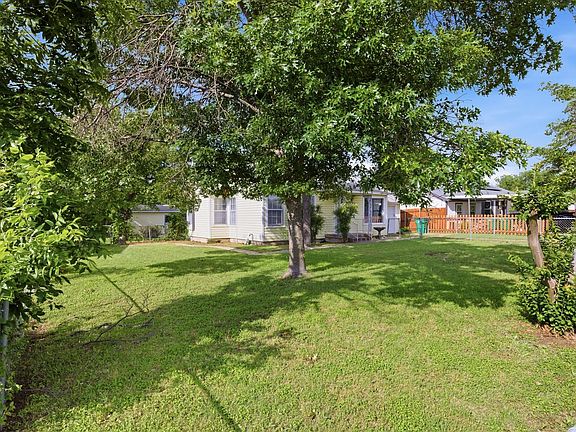 5th image of 5113 Flagstone Dr