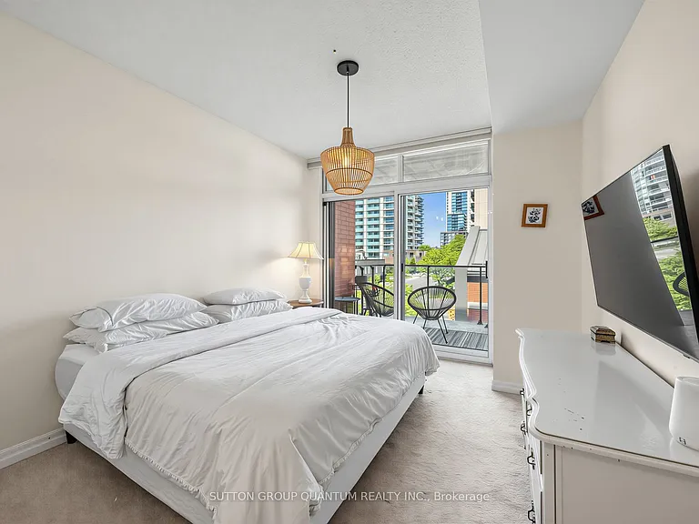 80 Port St E #304 — Photo 16