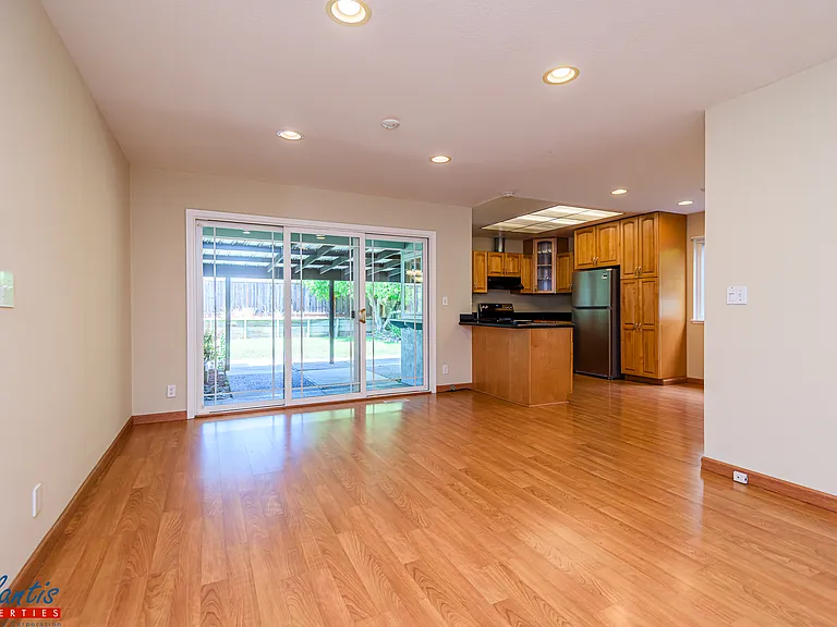 6043 Meridian Ave — Photo 6