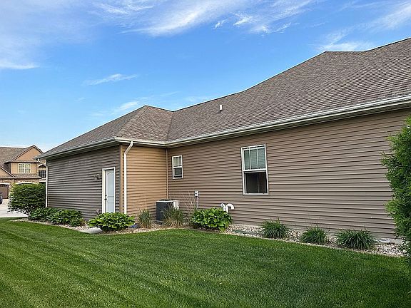 4th image of 9858 Meadow Rose Ln