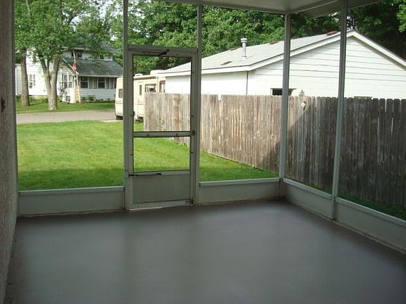 4th image of 3331 Kingston Ave