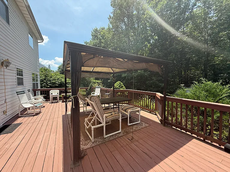 16 Goldfinch Rd — Photo 18