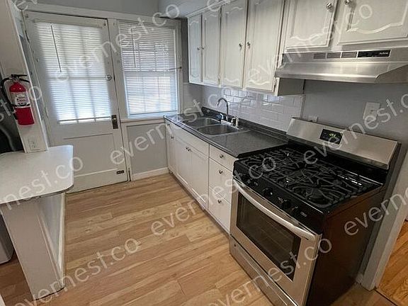 2nd image of 3510 Rosewood Ave